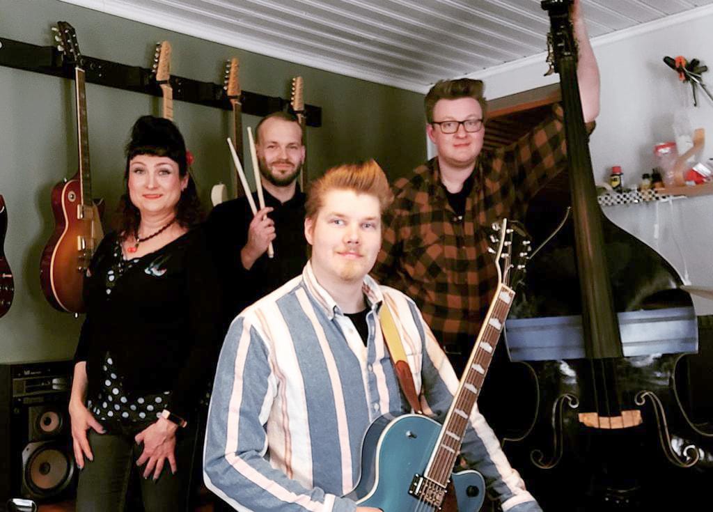 Berry Rockers on yksi Fifty-sixty-tapahtumassa esiintyvä bändi, joka koostuu lähinnä jurvalaisista musikanteista.