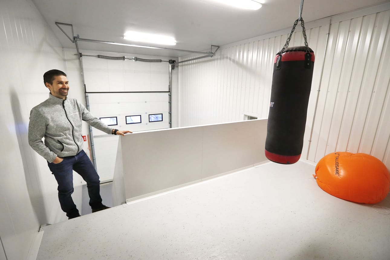 Talliosakkeen liiketoimintajohtaja Markus Alitalo kertoo monen osakkeenostajan haluavan talliin parven.