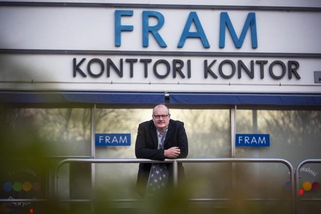 Yli 100 vuotta vanha vaasalainen painotalo Fram yhdistyy Grano-konserniin. Jan Rosendahl kertoo fuusion monipuolistavan yrityksen palveluja ja luovan uusia työpaikkoja. KUVA: JARNO PELLINEN