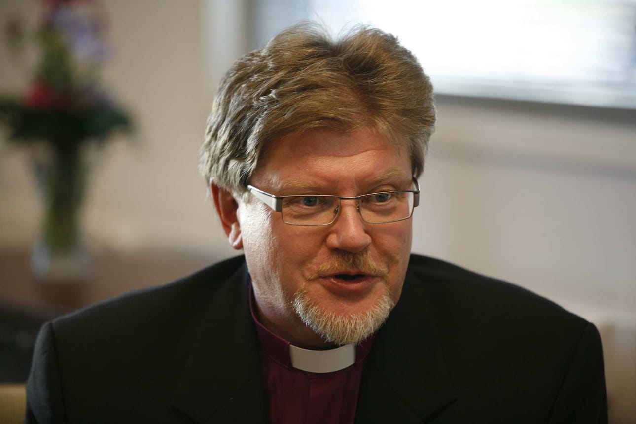 Oulun hiippakunnan piispa Samuel Salmi jää eläkkeelle marraskuun alussa. Se johtaa piispanvaaleihin, joiden valmistelu alkaa helmikuussa.