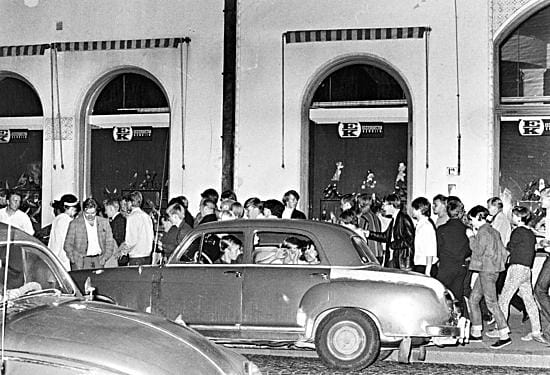 Heinoslaisuus herätti 1960-luvulla paljon huomiota ja siitä kirjoitettiin paikallisten lehtien lisäksi myös valtakunnallisesti. Suomen Kuvalehden kannessa komeilee kuva Laila Heinosesta oikeudenkäynnissä, jossa lehden mukaan on kyse vain vähäpätöisestä riitajutusta.