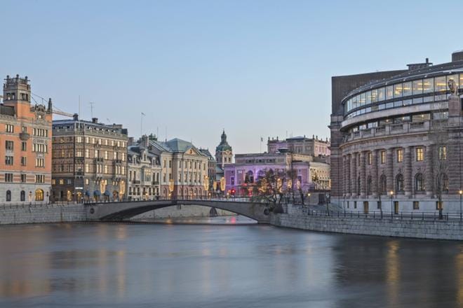 Asuntojen hinnat ovat nousseet Tukholmassa vielä enemmän kuin Helsingissä. Ruotsin kasvukeskuksissa voidaan puhua EK:n pääekonomisti Penna Urrilan mukaan asuntokuplasta. KUVA: Joana Kruse/AOP