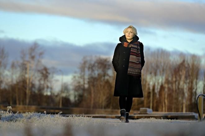 Juulia Soidinaho kiertää nyt Seinäjoen yläkouluja kertoen teini-iän kokemuksistaan rankasti kiusattuna. Kuvat: Kari Löfhjelm.