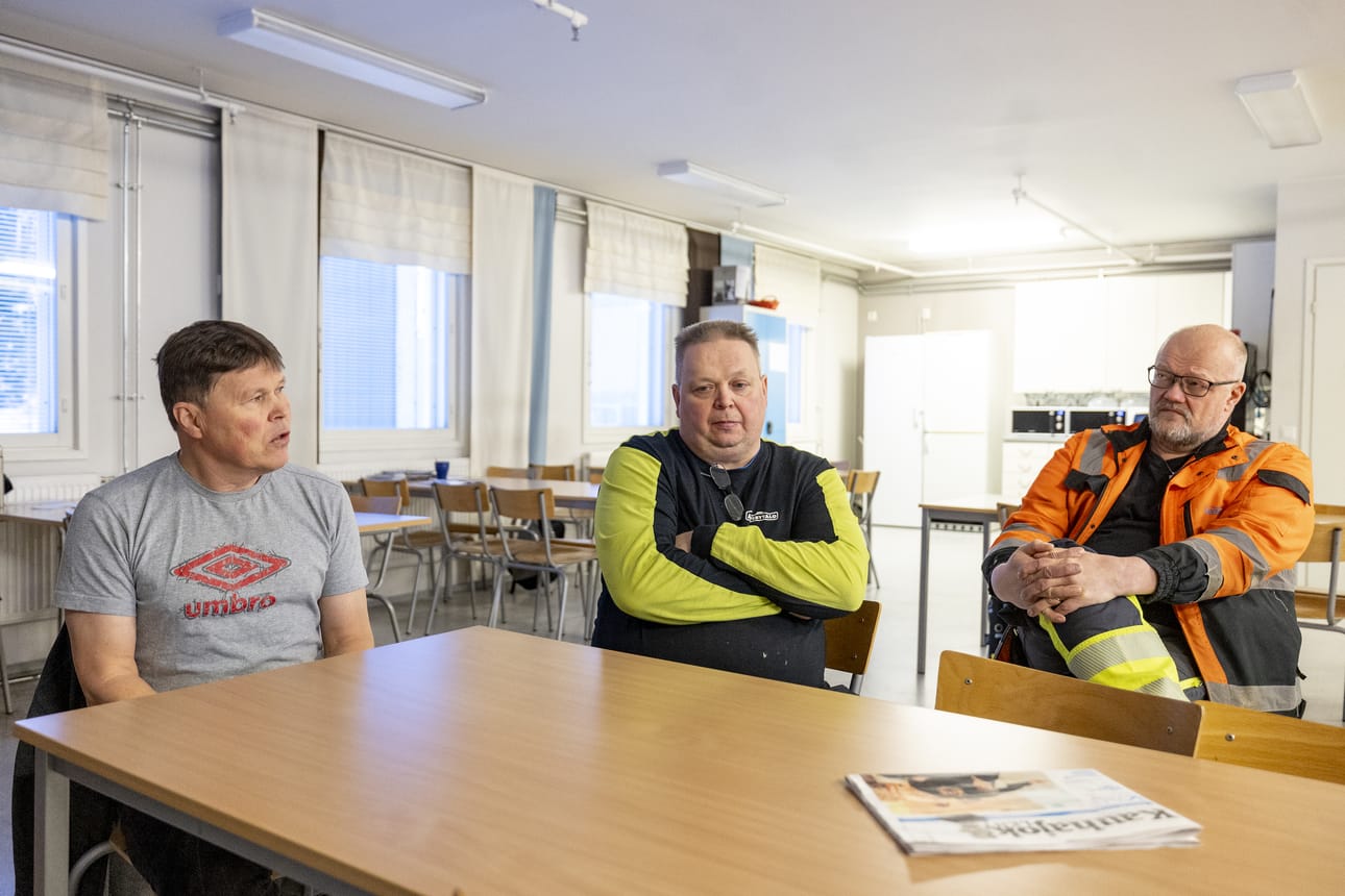Vaikka tehtaan ovet sulkeutuvat pian, työntekijöiden mukaan porukka ei ole vaipunut synkkyyteen. Osalla tehtaan työntekijöistä on jo uusia töitä tiedossa.