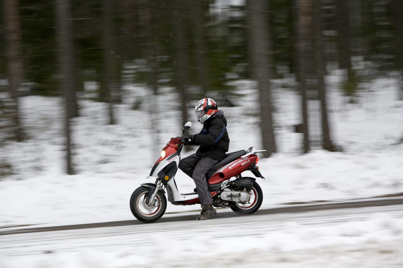 Mopojen ja autojen rassaamisesta kiinnostuneet nuoret pääsevät Raahessakin mukaan moottoripajatoimintaan. Toiveissa on, että toiminta saadaan pystyyn jo ensi syksynä.