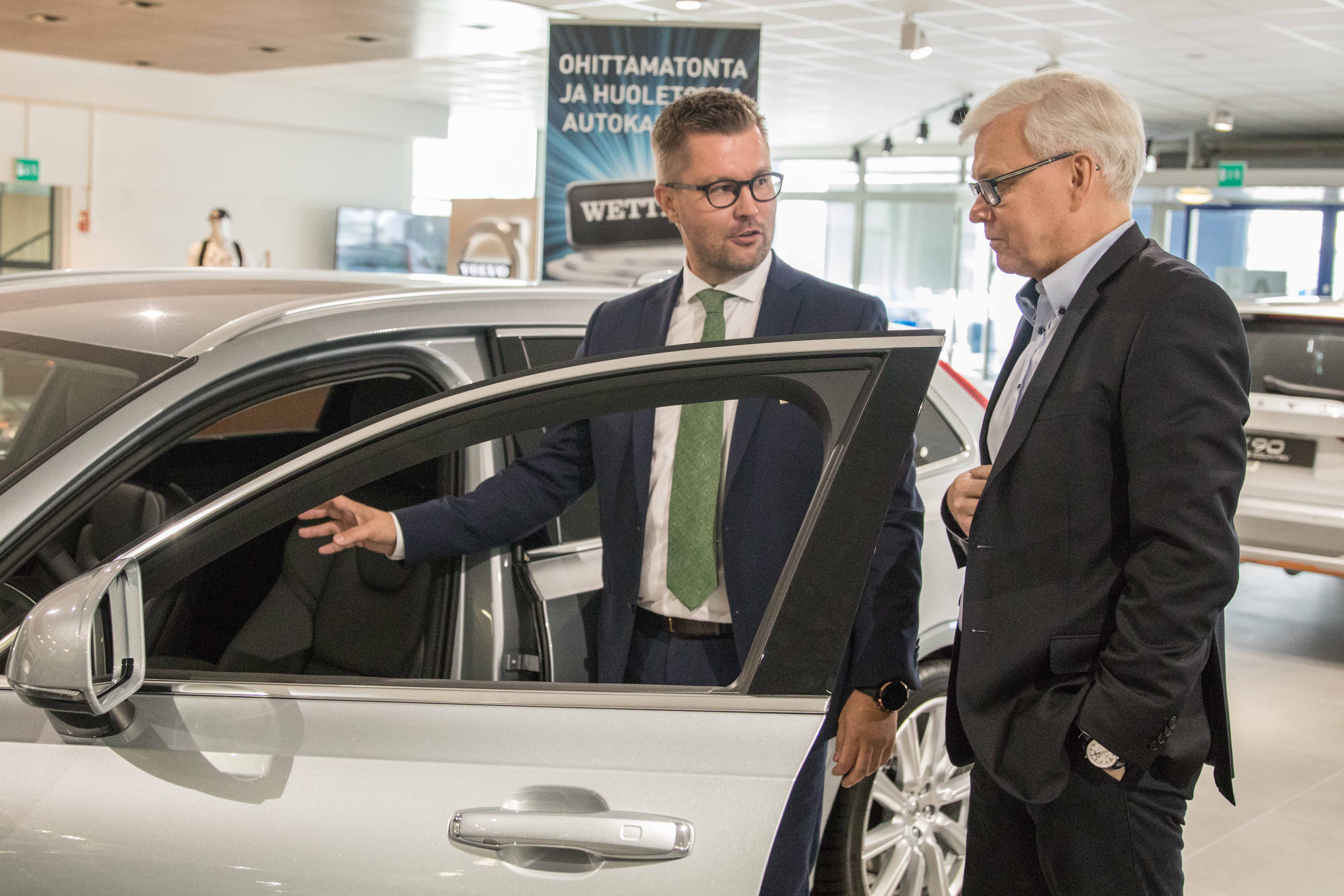 Wetteri Huoleton on uudenlaista autokauppaa Lapissa