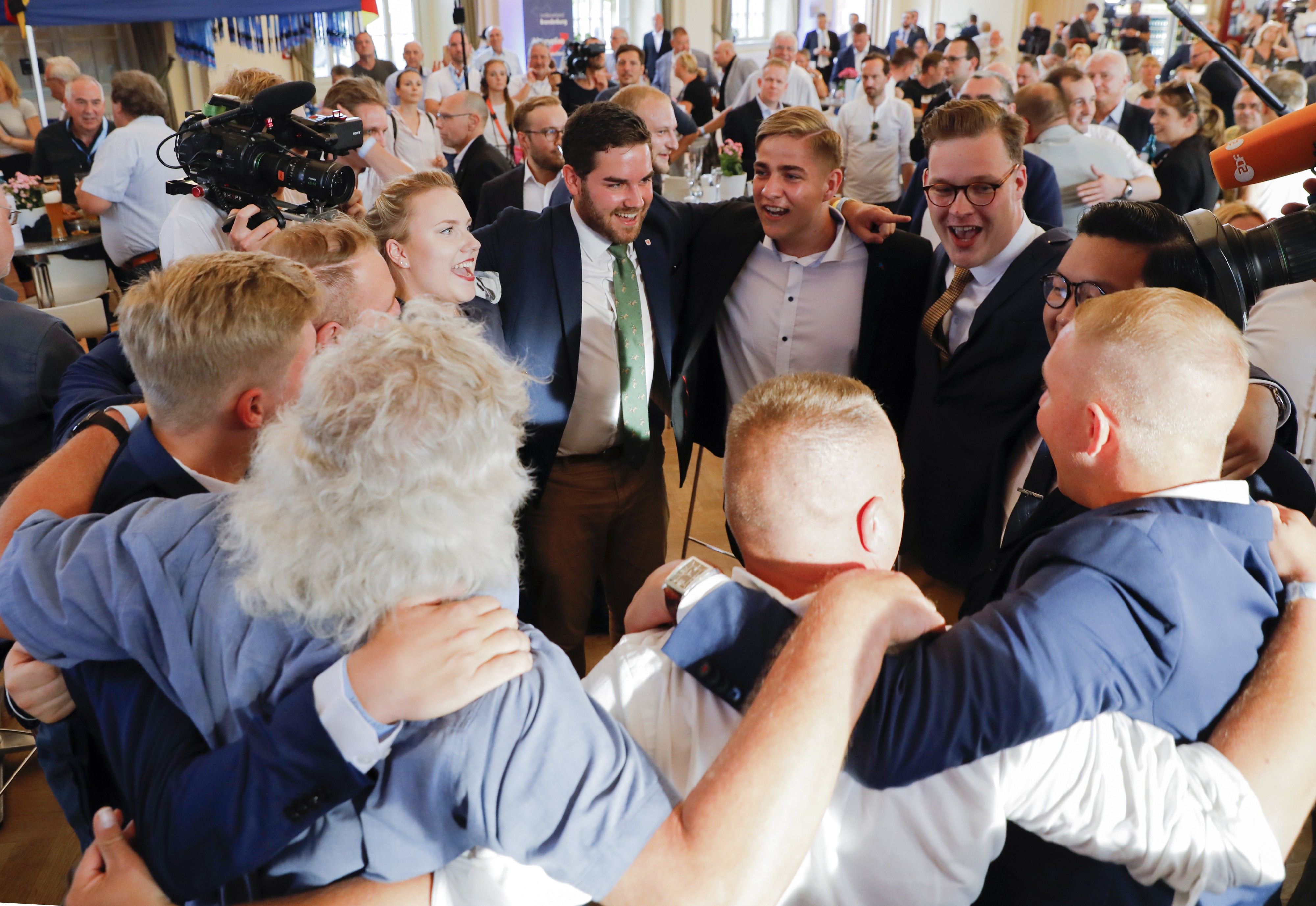 Nationalistisen AfD:n kannattajat jännittivät tulosta viime viikonlopun osavaltiovaaleissa.