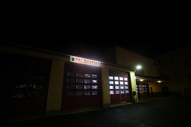 Isonkyrön paloasemalta lähtevät pelastajat ovat olleet vähissä varsinkin öiseen aikaan. KUVA: JAAKKO ELENIUS