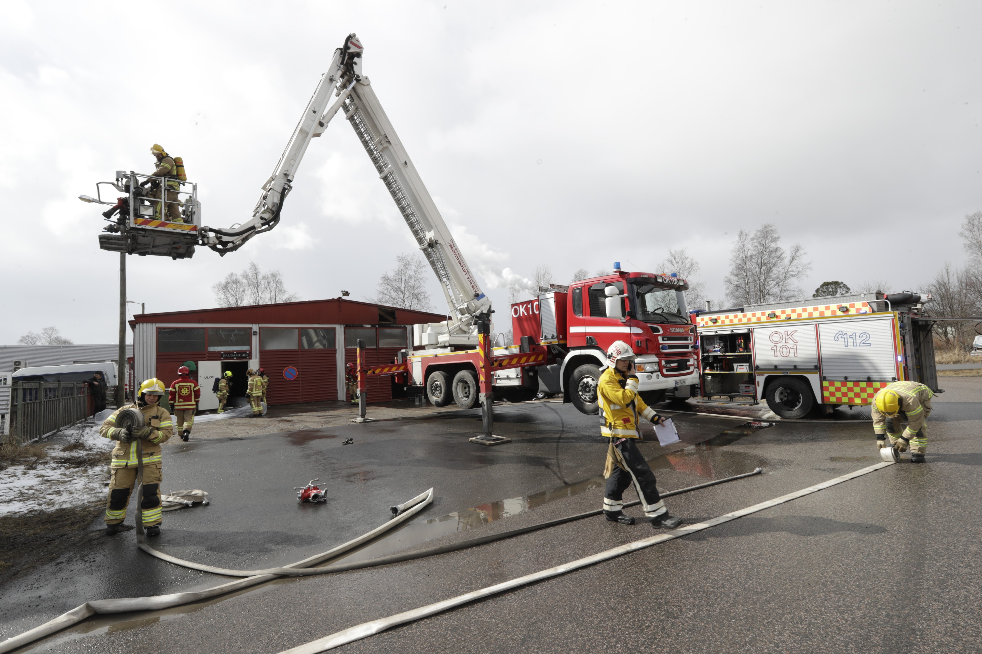 Pelastuslaitos sai hälytyksen palosta noin kello 14 keskiviikkona iltapäivällä.