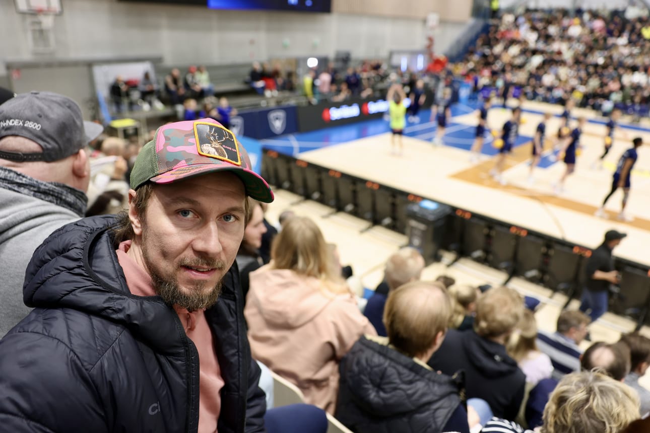 Maajoukkuekonkari Eemi Tervaportti Ihastelee Oulun Lentopallobuumia maajoukkuekonkari-eemi-tervaportti-ihastelee-oulun-lentopallobuumia