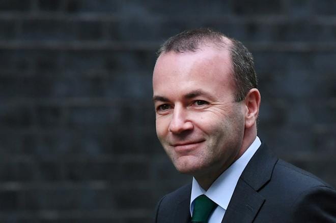 EPP:n puheenjohtaja Manfred Weber pyrkii EU-komission seuraavaksi puheenjohtajaksi. KUVA: ANDY RAIN/EPA