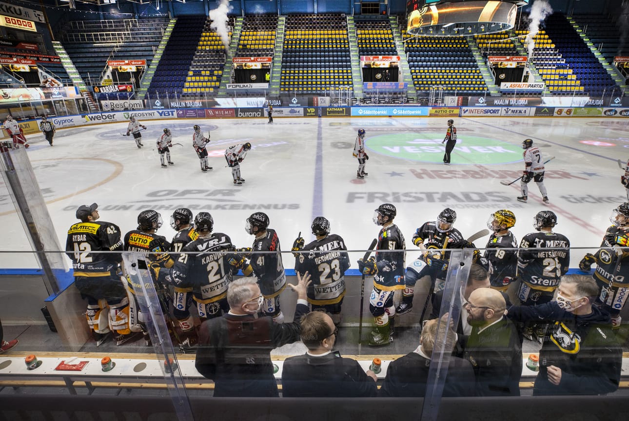 Edellinen liigakausi pelattiin pitkälti tyhjille katsomoille. Se näkyi jokaisen liigaseuran tilikauden tuloksessa.