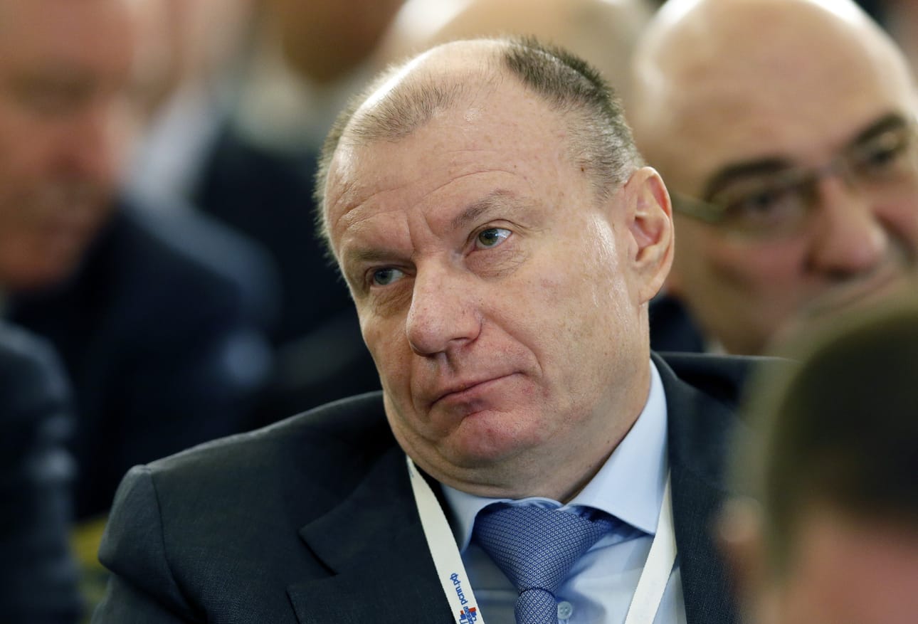 Norilsk Nickelin pääomistaja, oligarkki Vladimir Potanin on venäläisen jääkiekon merkittävä tukija.