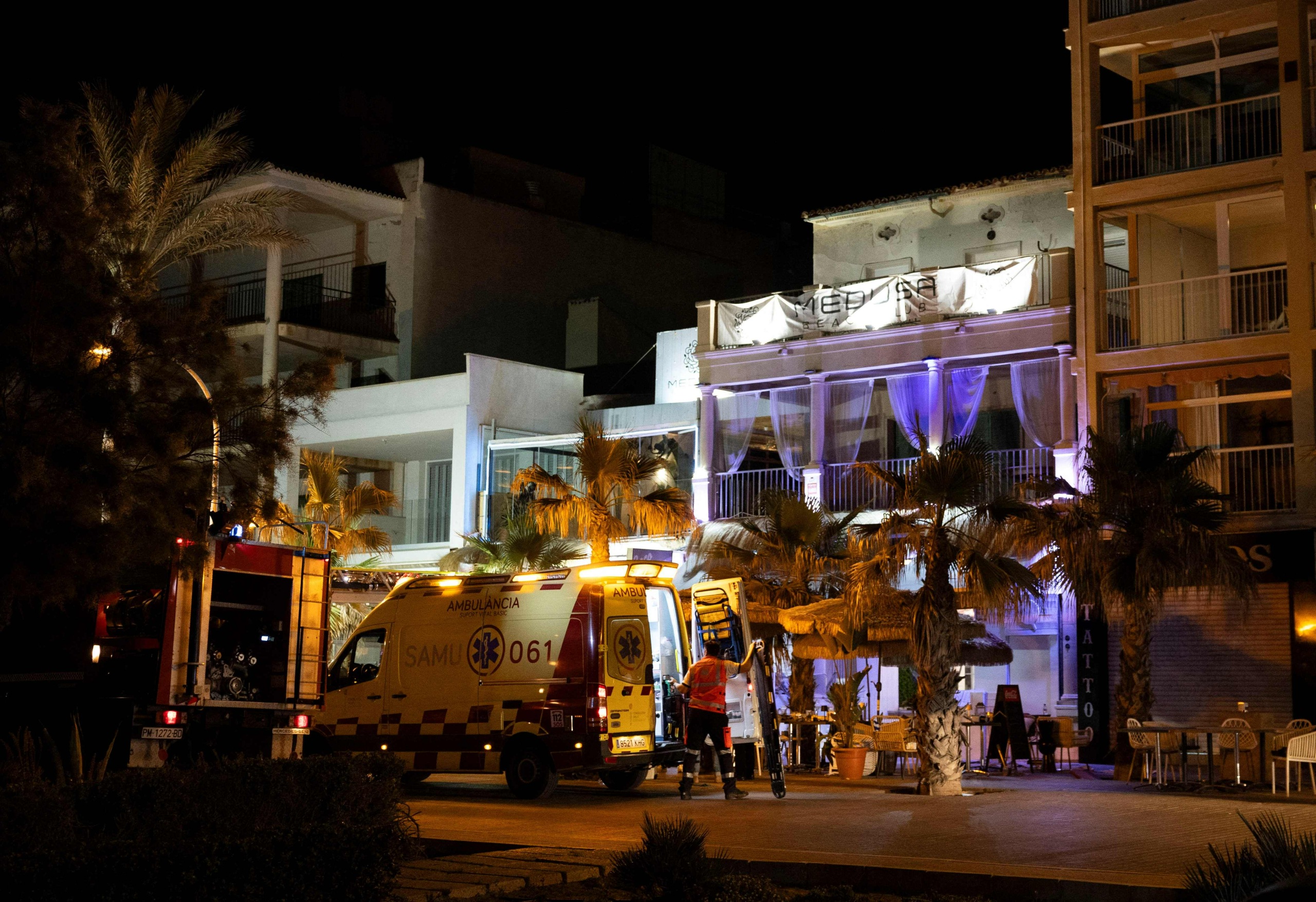 Mallorcalla ainakin neljä ihmistä kuoli ja yli 20 loukkaantui ravintolan katon romahdettua – ulkoministeriön tiedossa ei ole, että uhrien joukossa olisi suomalaisia