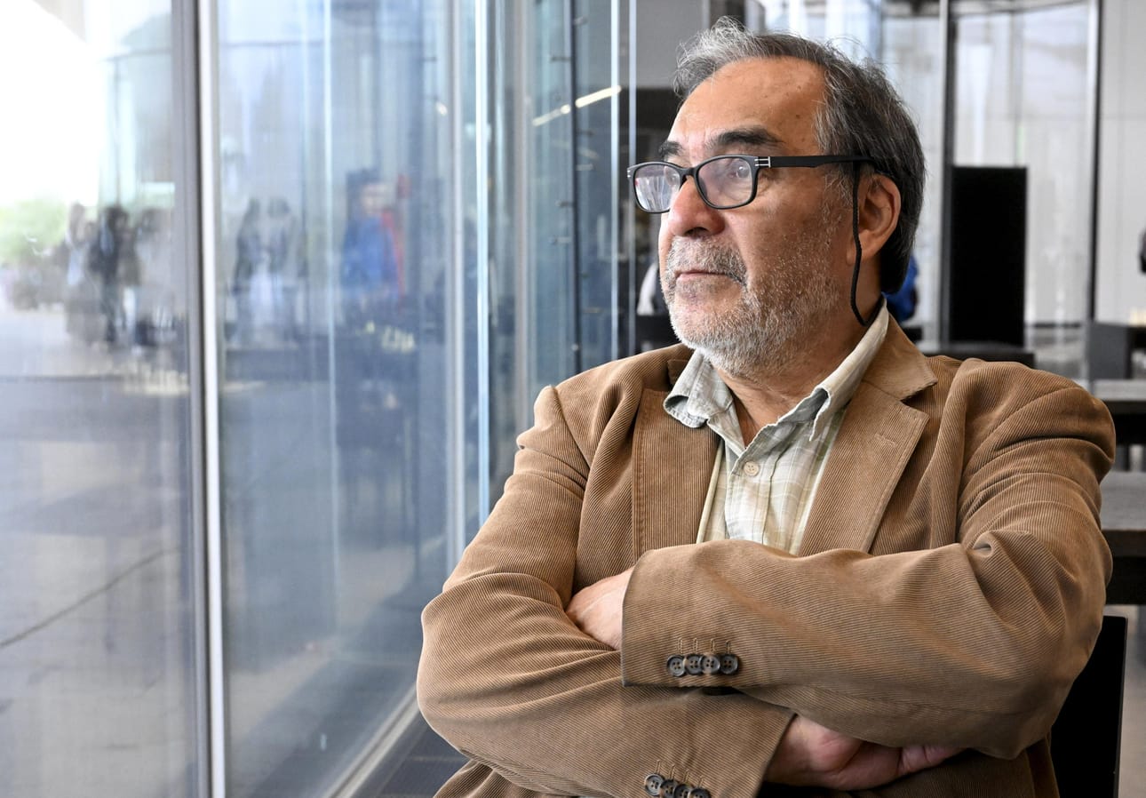 Vuoden 1973 sotilasvallankaappaus jakaa yhä Chilen kansaa, arvioi 50 vuotta sitten Suomeen paennut Adrian Soto. LEHTIKUVA / Jussi Nukari