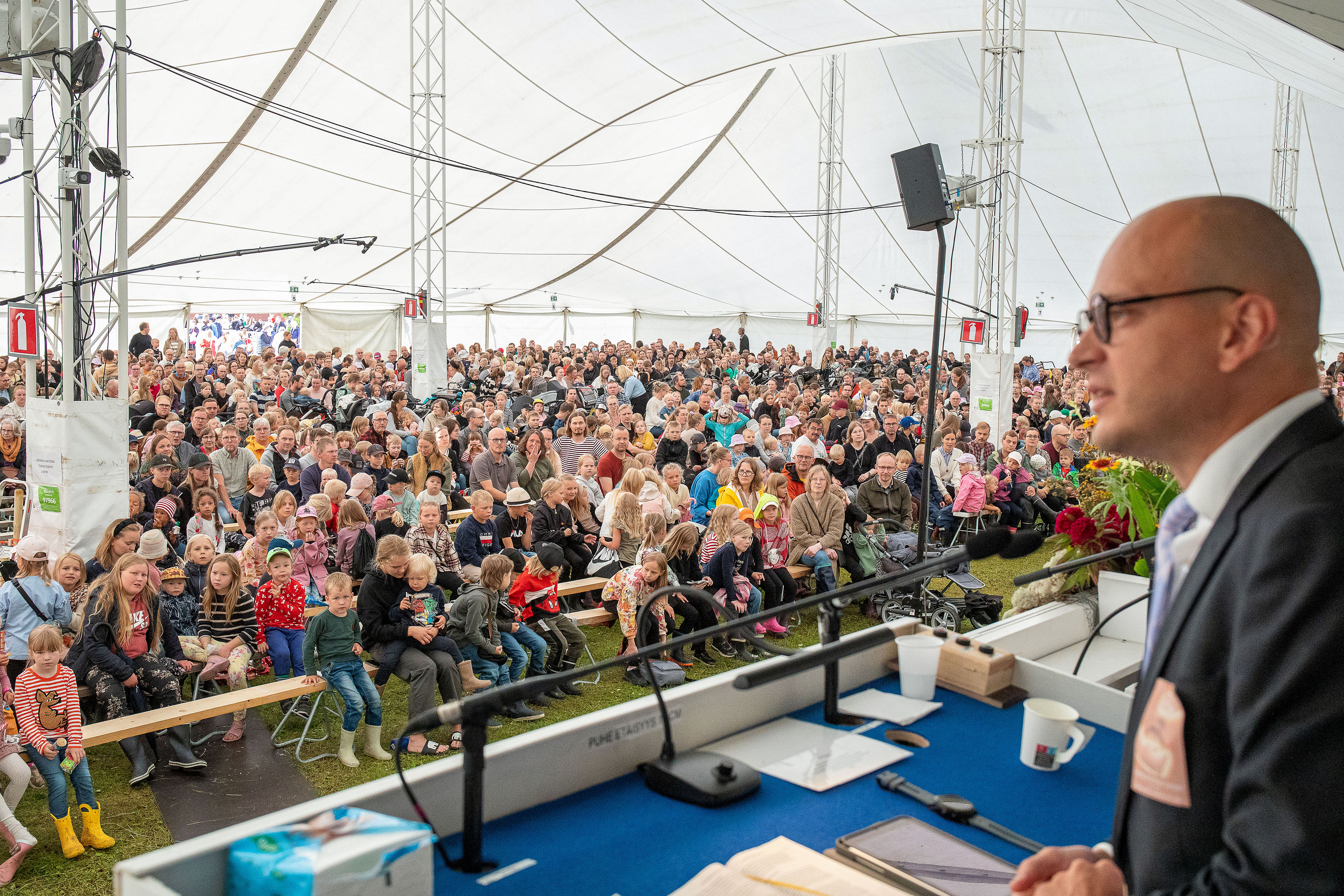 Ranuan opistoseurat keräsivät 17 000 kävijää ajoittaisesta sadesäästä huolimatta – nuorten iltakylä, laulutuokiot ja pyhäkoulu olivat erityisen suosittuja