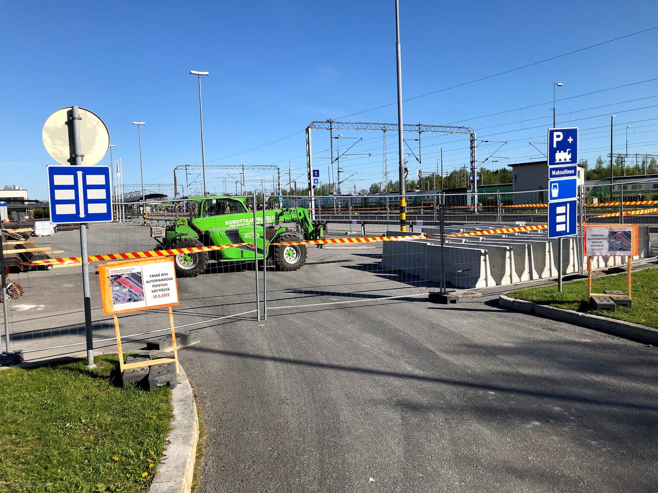 Osa rautatieaseman pysäköintialuista on jo poissa käytöstä.
