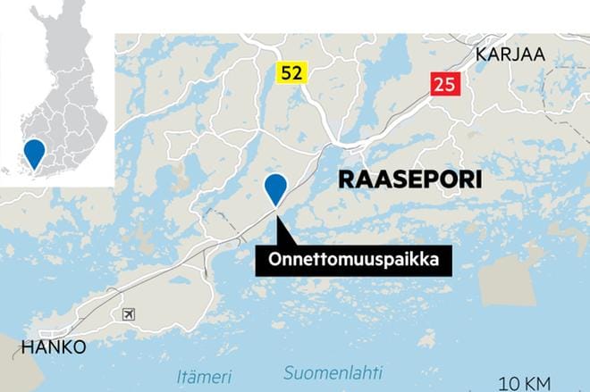 Puolustusvoimien ajoneuvo ja juna törmäsivät torstaiaamuna Raaseporissa. KUVA: Pauliina Lindell