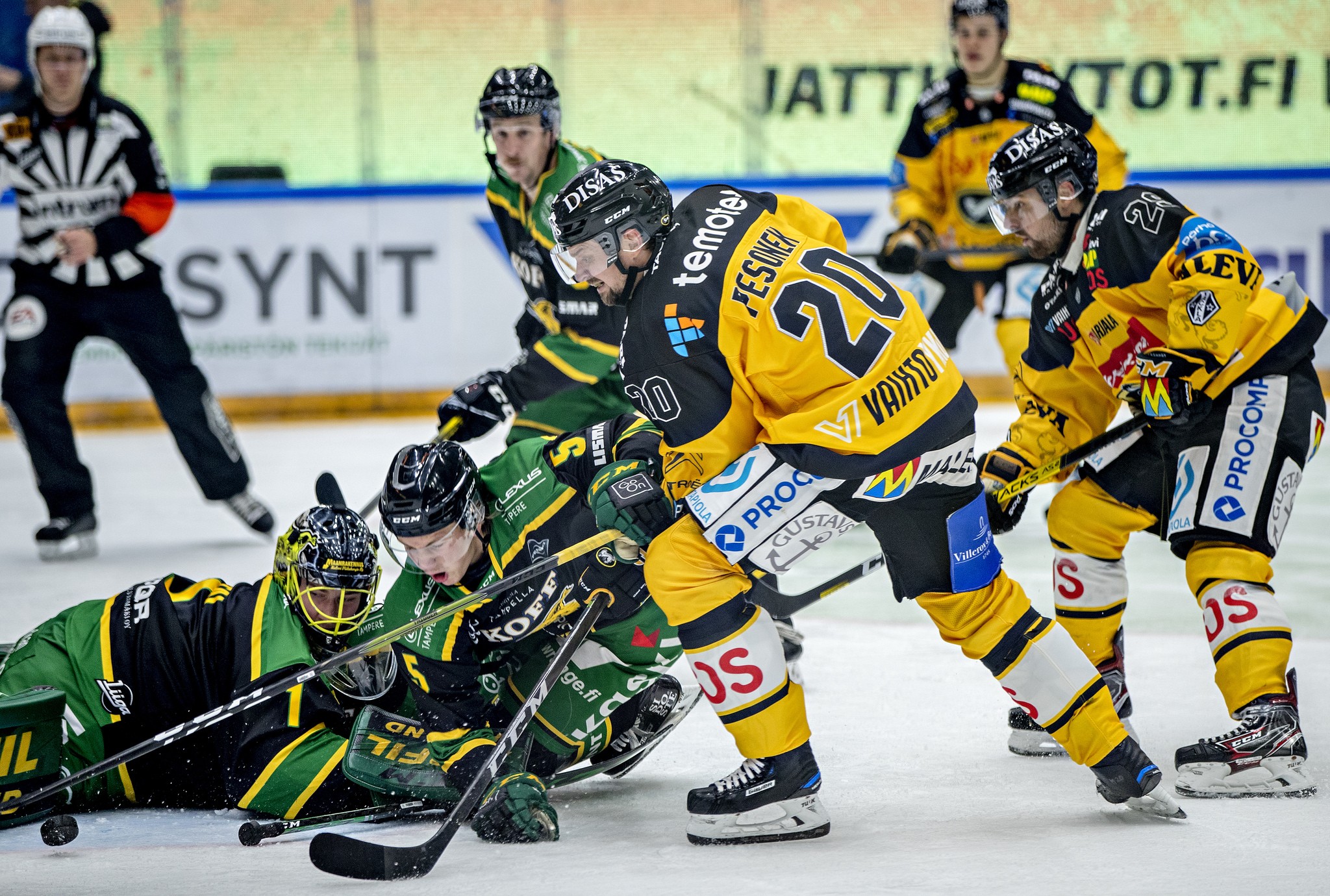 Jääkiekon SM Liigaa: Kärpät - Ilves.