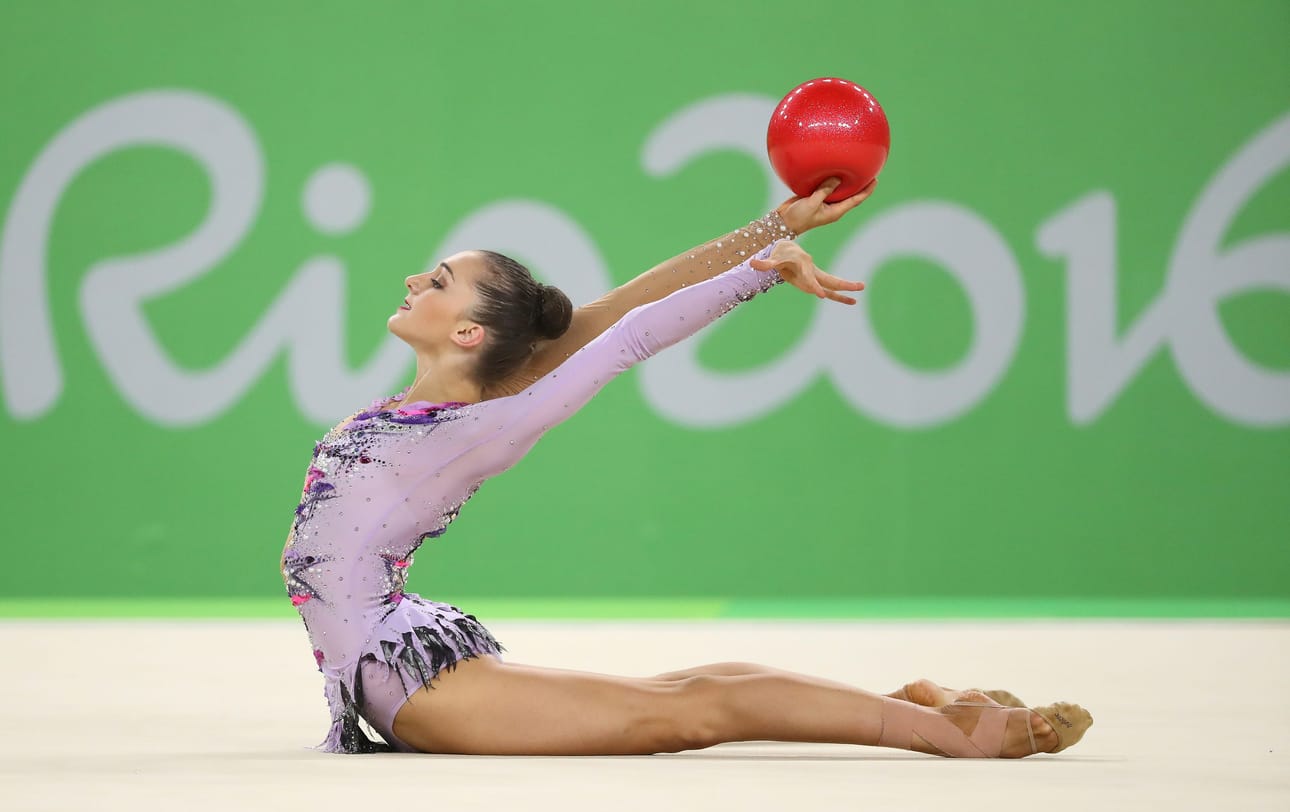 Vantaalainen Ekaterina Volkova sai pallo-ohjelmastaan 16,966 pistettä.