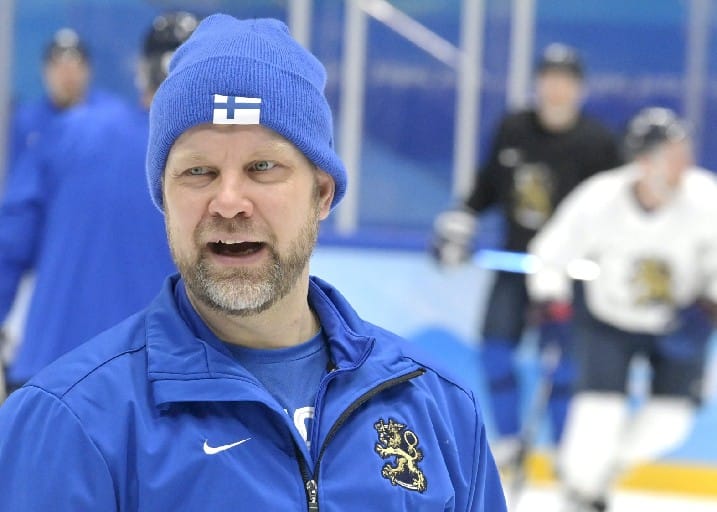 Leijonien apuvalmentaja Mikko Manner jatkaa Suomessa tapahtuvien kultajuhlallisuuksien jälkeen Ruotsiin seurajoukkueensa Brynäsin ruoriin. Vaasassa asuvan perheensä hän on viimeksi tavannut kasvokkain kaksi kuukautta sitten.