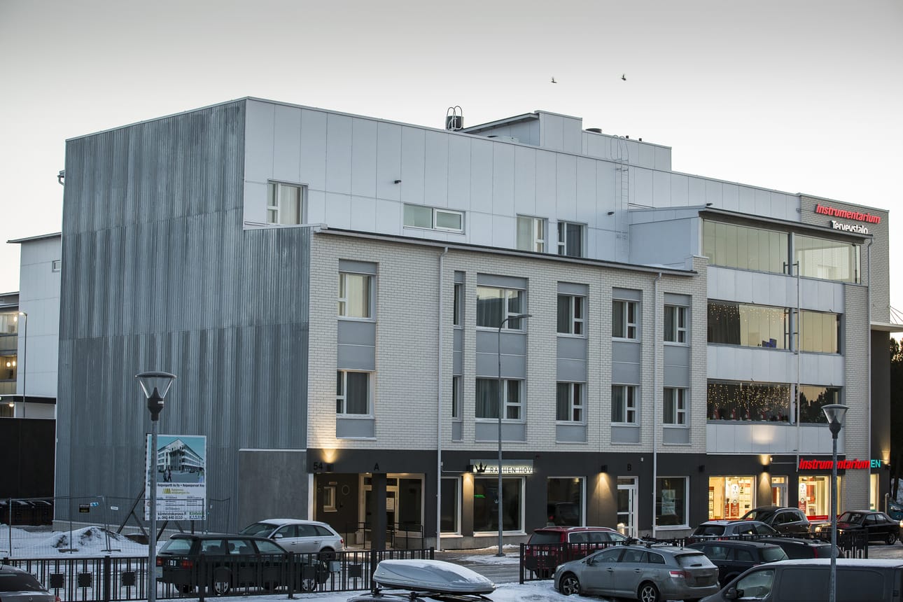 Raahe on saamassa uuden elokuvateatterin. Se on tarkoitus rakentaa Reiponkadun varrelle kuvassa olevan rakennuksen jatkoksi.