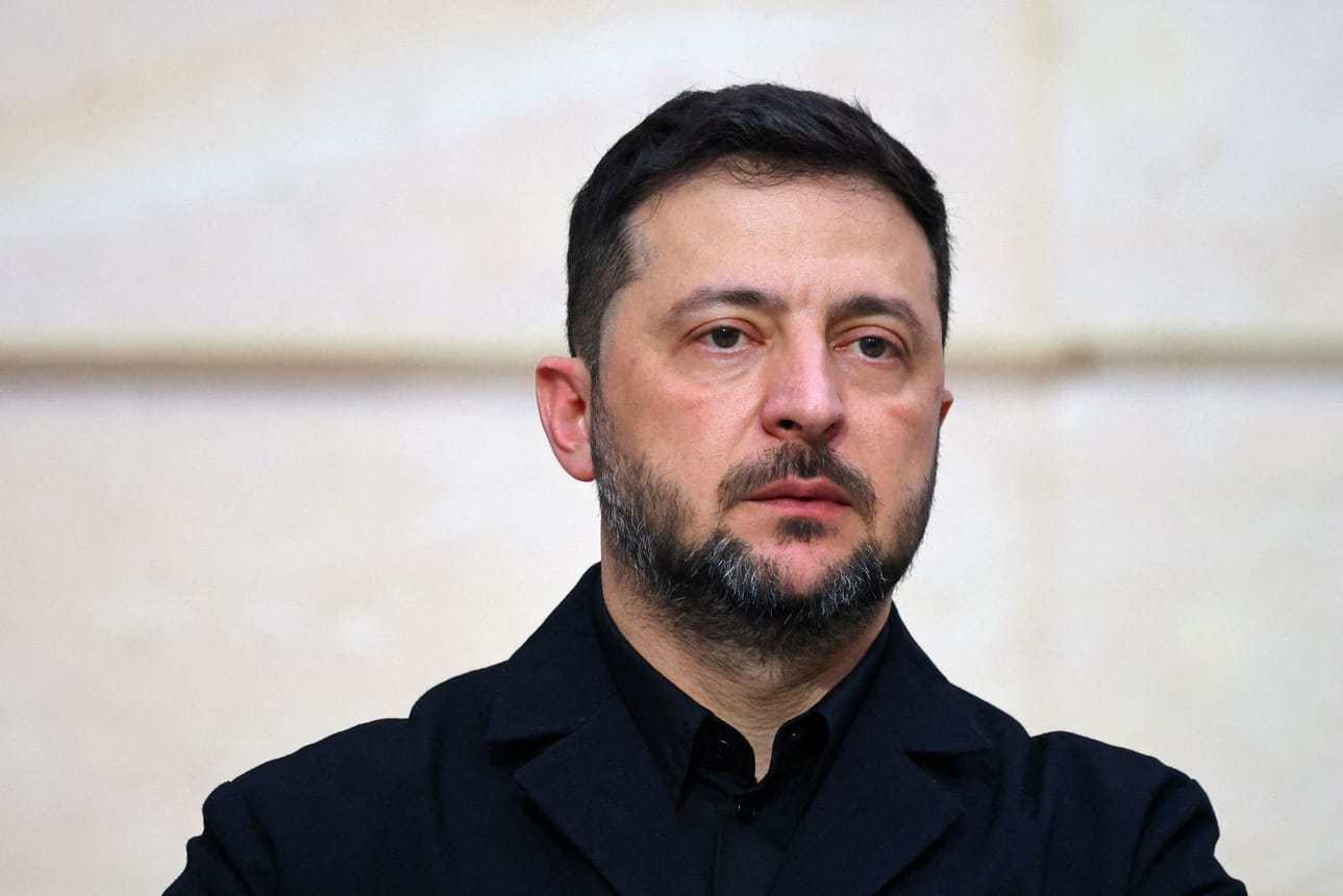 Ukrainan presidentti Volodymyr Zelenskyi hallintoineen on pakkoraossa.