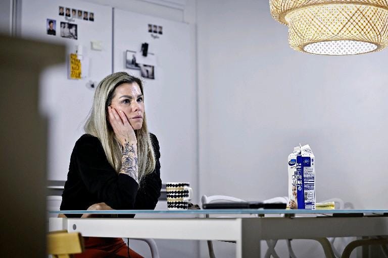 Reilu kuukausi sitten kadonneen Rasmus Takaluoman äiti Marika Tuominiemi uskoo, että poika viestittäisi itsestään, mikäli piilottelisi omaehtoisesti. Arkistokuva.