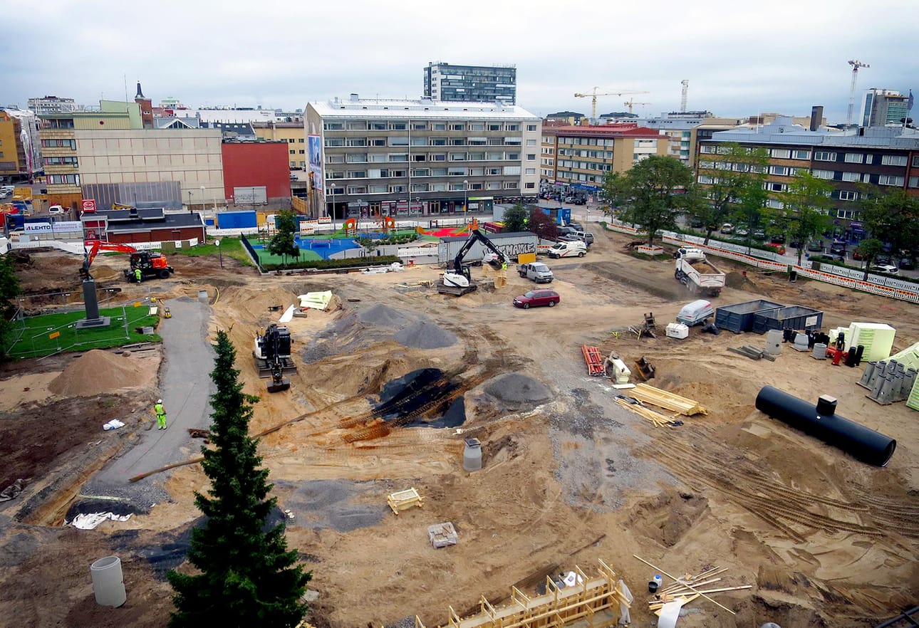 Mannerheiminpuisto on tällä hetkellä työmaa-aluetta leikkipuistoa lukuun ottamatta. Leikkipuiston peruskorjaus valmistui viime vuoden kesällä.