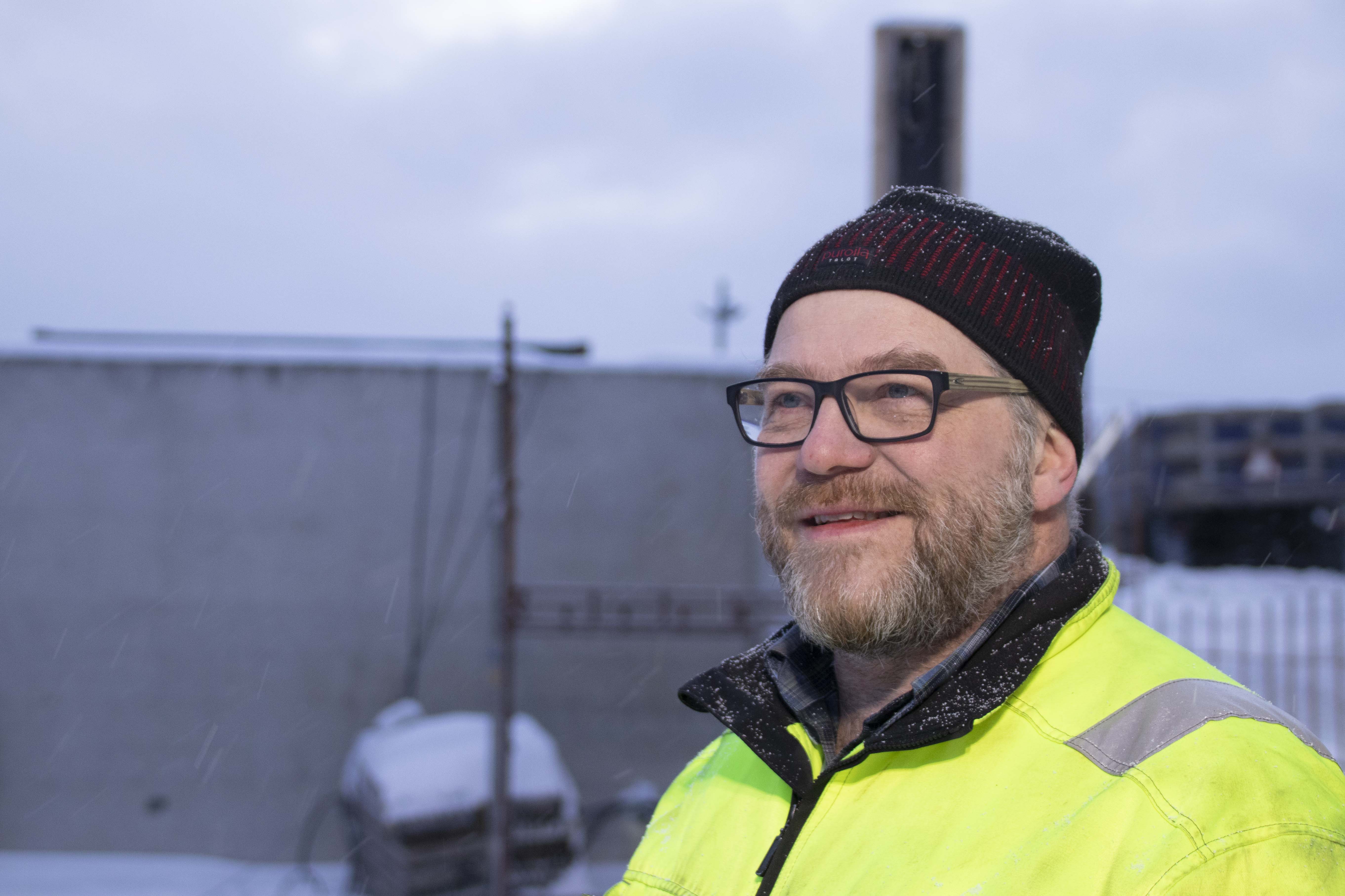 Biokki Rantsilan rakennustyöt ovat käynnissä. Toimitusjohtaja Jarmo Ahola kertoo, että biokaasua tuotetaan Rantsilassa  jo keväällä. Lopputuotteena syntyy myös lannotetta, maanparannusainesta ja sähköä sekä tehtaan omaan käyttöön että valtakunnan verkkoon syötettäväksi. 