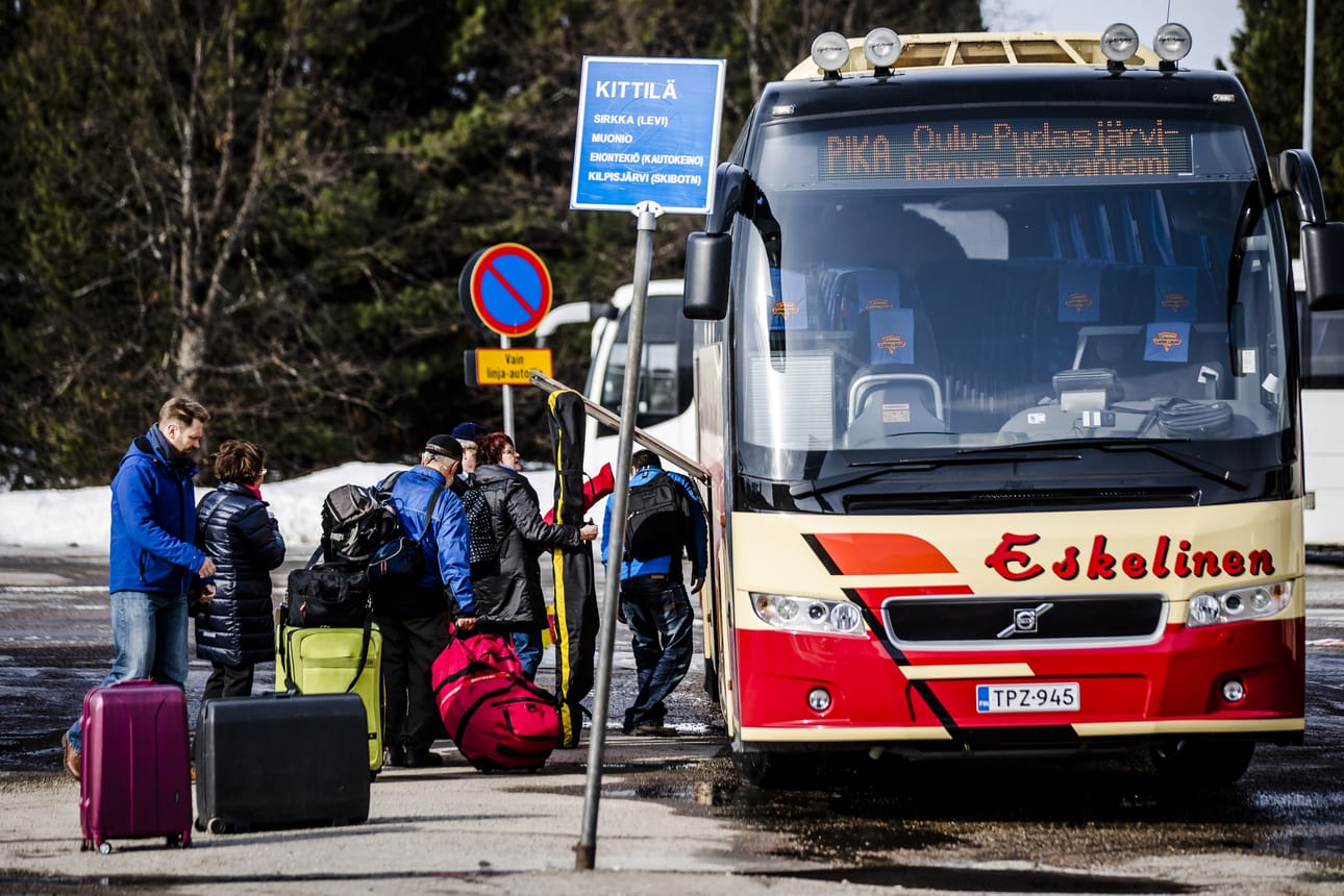 Linja-autolla matkustamisen suosio on kasvanut vuodesta 2015 eteenpäin.