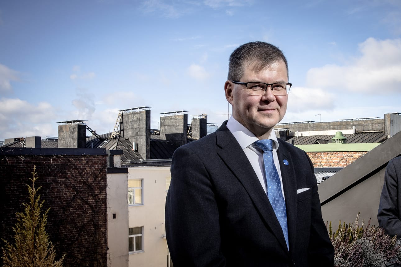 Harri Hiltusen mukaan pienillä paikkakunnilla taloyhtiöiden on vaikeampi järjestää isännöintiyritysten ja palveluntarjoajien kilpailutus kuin isoissa kaupungeissa. Arkistokuva.