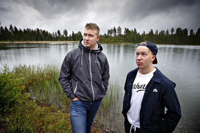 Emil Viitala ja Elmo Saikkonen ovat harrastaneet vesiurheilulajeja koko ikänsä. He eivät ole lannistuneet, vaikka yritystoiminnan käynnistäminen on kestänyt. KUVA: ARKISTO/TOMI KOSONEN