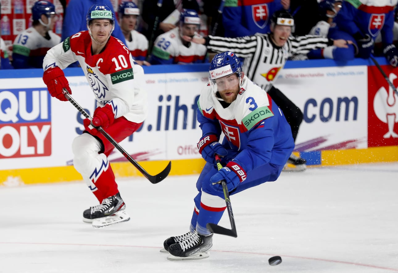 Tshekin Roman Cervenka ja Slovakian Adam Janosik pääsivät haistelemaan MM-turnauksen ilmapiiriä.