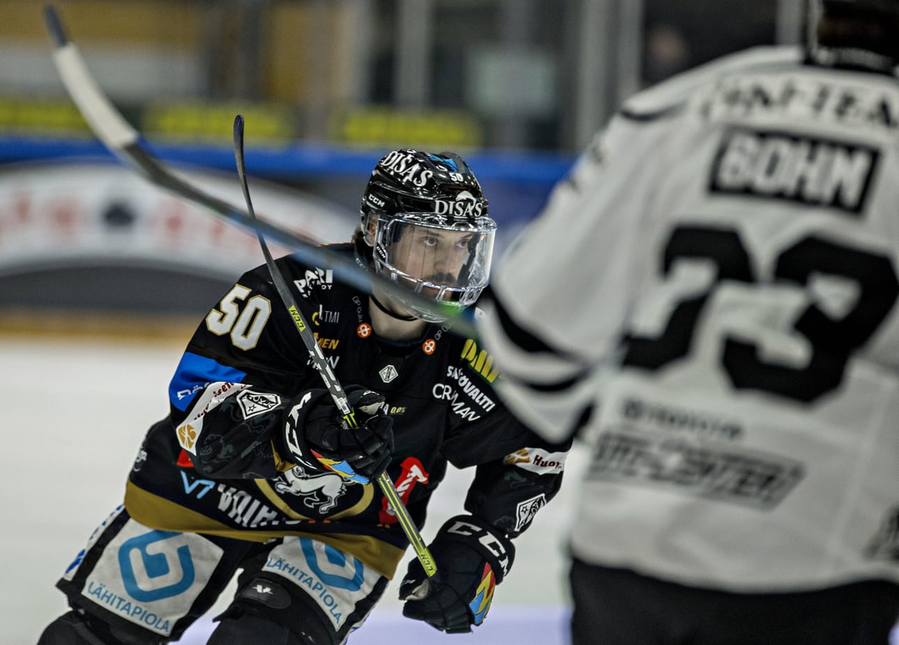 Kärpät ja TPS kohtaavat Raksilan iltapäivässä. Arkistokuva.