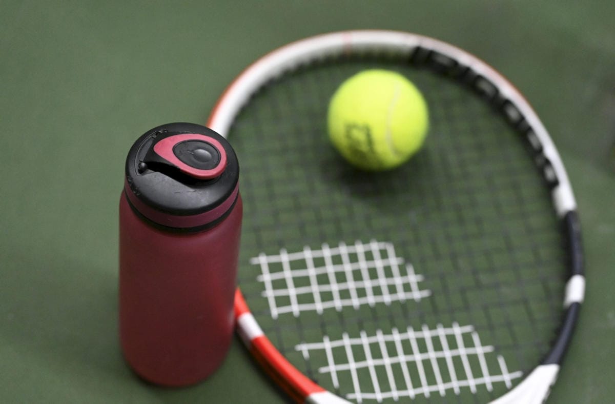 Tennisliiton toimitusjohtaja vahvistaa, että syksyllä liittoon otti yhteyttä henkilö, joka halusi kannanoton transnaisen oikeuteen osallistua tenniksen naisten kilpailuihin. LEHTIKUVA / Heikki Saukkomaa