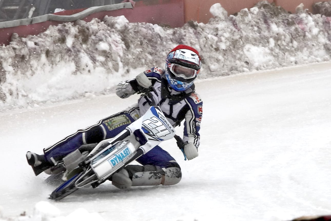 Max Koivula on tällä hetkellä Koivulan suvun kovin jääspeedway-kuski. SM-finaalissa oli mukana kolme Koivulaa.