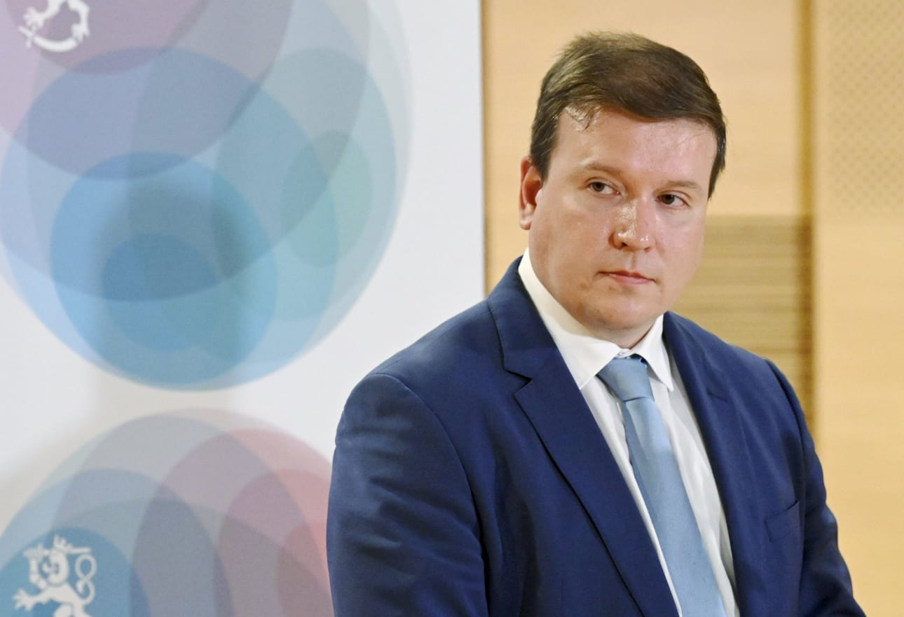 Ministeri Ville Tavion mukaan maaohjelmissa ja pidemmän aikavälin kehitysyhteistyössä keskitytään valtioihin, jotka noudattavat kansainvälisiä sääntöjä. LEHTIKUVA / Markku Ulander