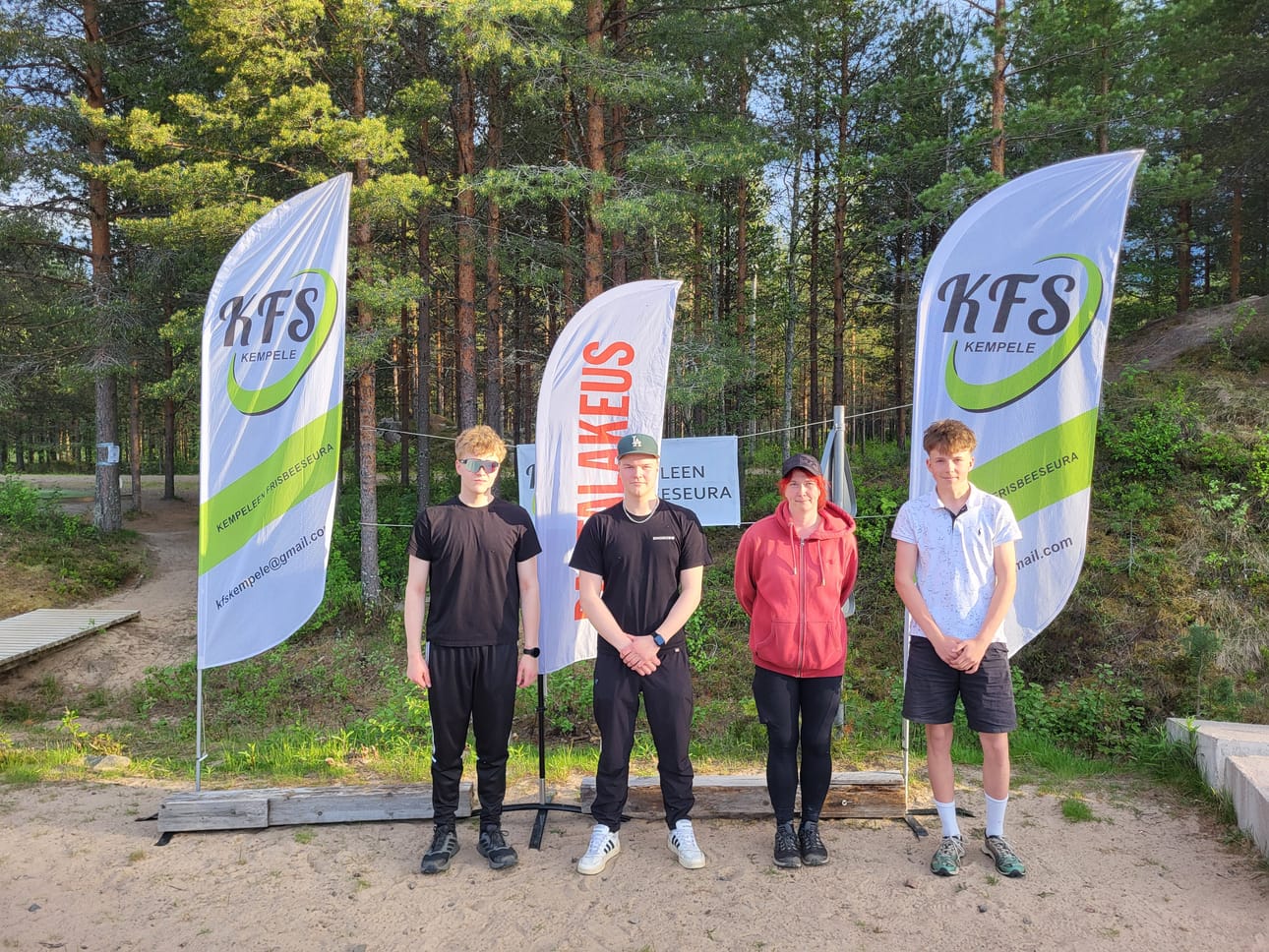 Rantalakeusliigan 3. osakilpailun voittajat: Valtteri Järvelin, Herman Räihä, Jaana Kylmäluoma ja Luukas Hovi. FA3-luokan voittaja Kati Tuomainen puuttuu kuvasta.