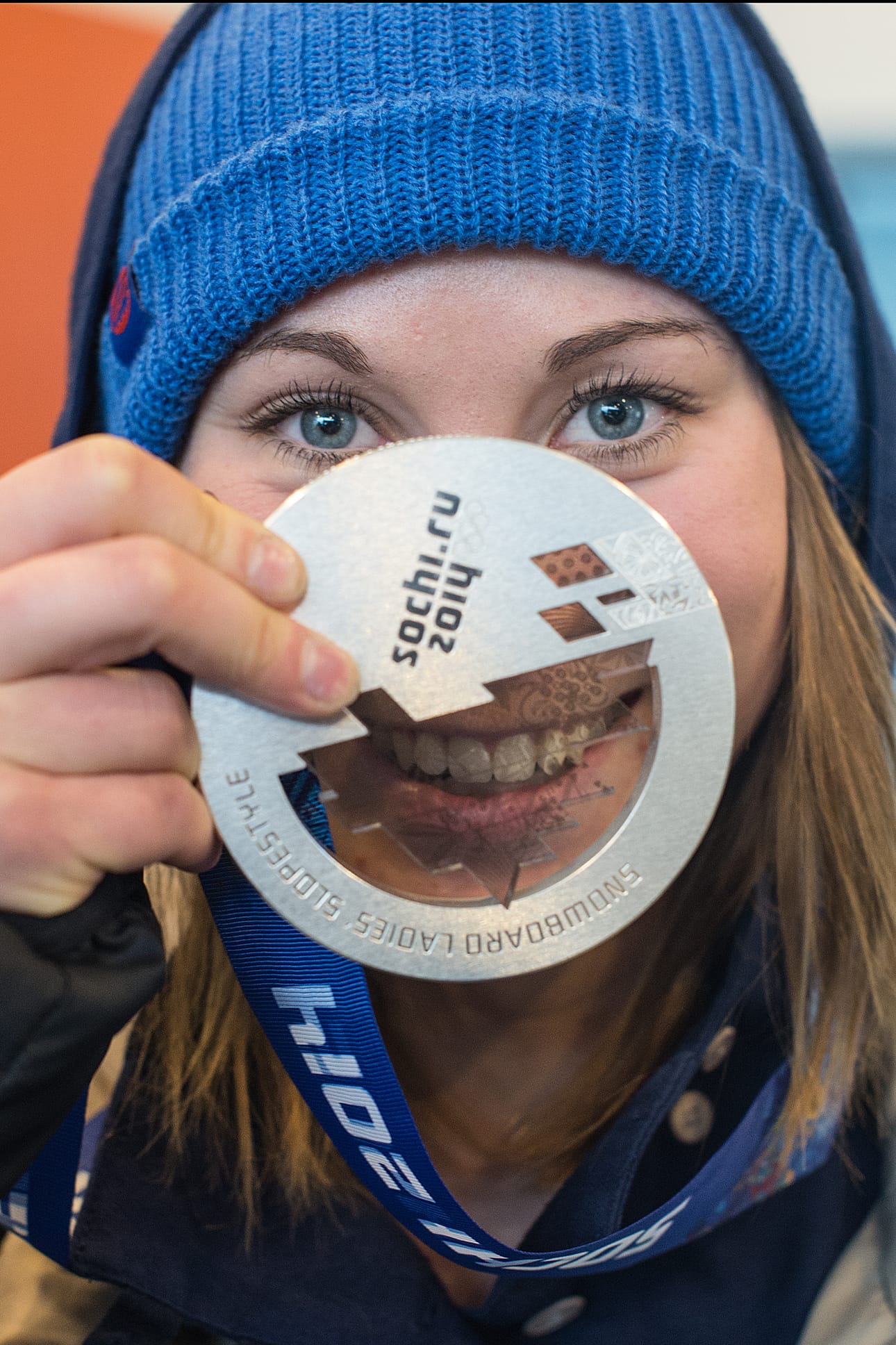Kuusamon Enni Rukajärven olympiahopea on kovaa valuuttaa lumilautailijoiden palkintogaalassa.