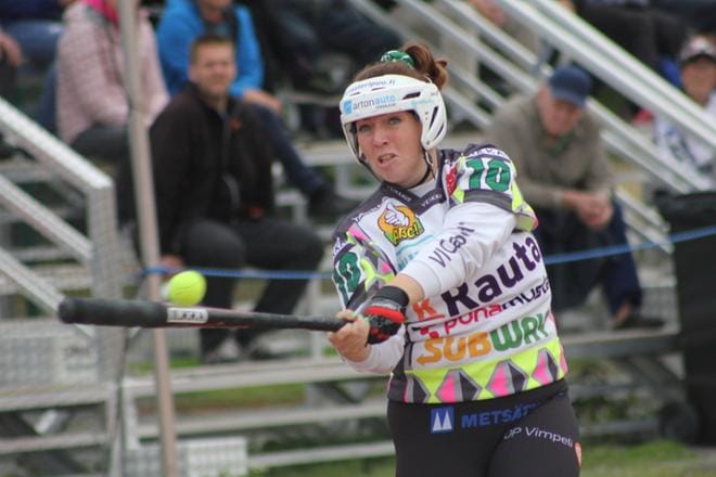Piritta Kärnä iski veikoille viisi juoksua. KUVA: TOMI OLLI