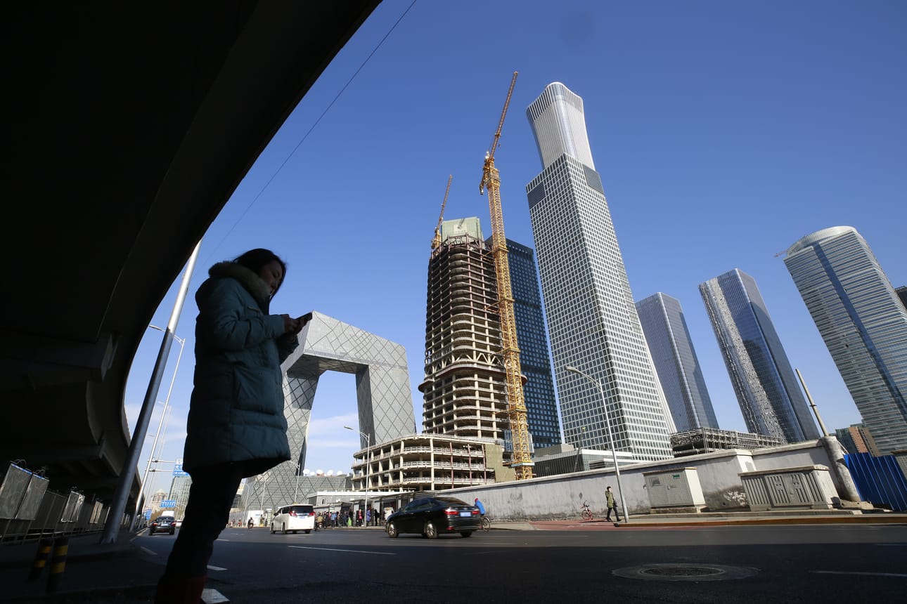 Kiinan talouskasvu oli viime vuonna 6,6 prosenttia, mikä on vähemmän kuin vuosiin. Aasian talousjätin hidastunut kasvu heijastuu asiantuntijan mukaan koko muuhun maailmaan.