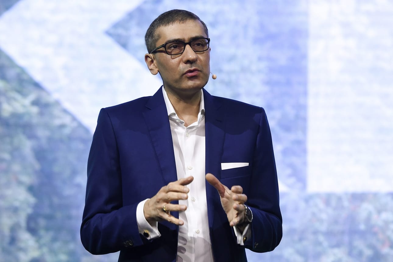 Nokian toimitusjohtajan Rajeev Surin ansiot kasvoivat viime vuonna yli kolme miljoonaa euroa edellisvuoteen verrattuna.