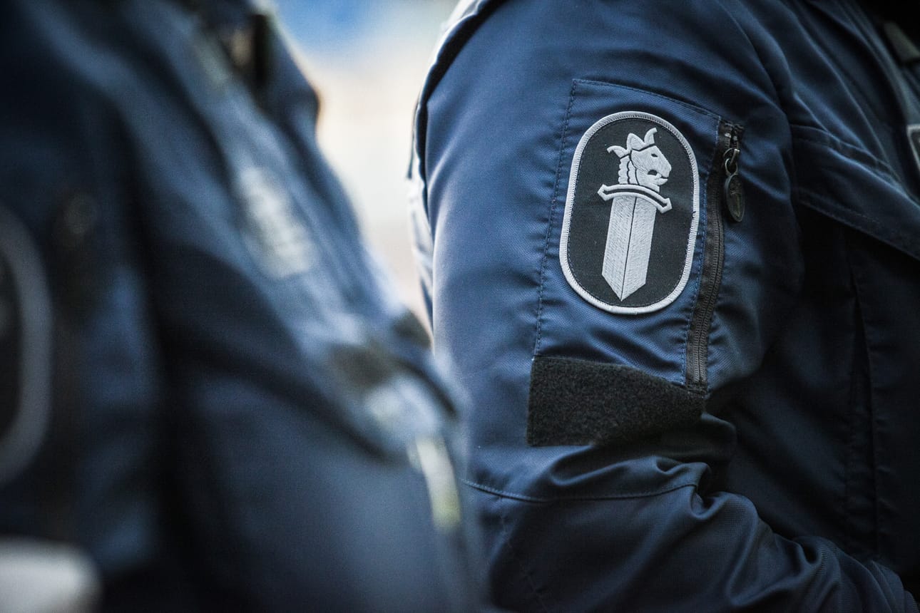 Palkkaus vaikuttaa poliisien haluun vaihtaa alaa.