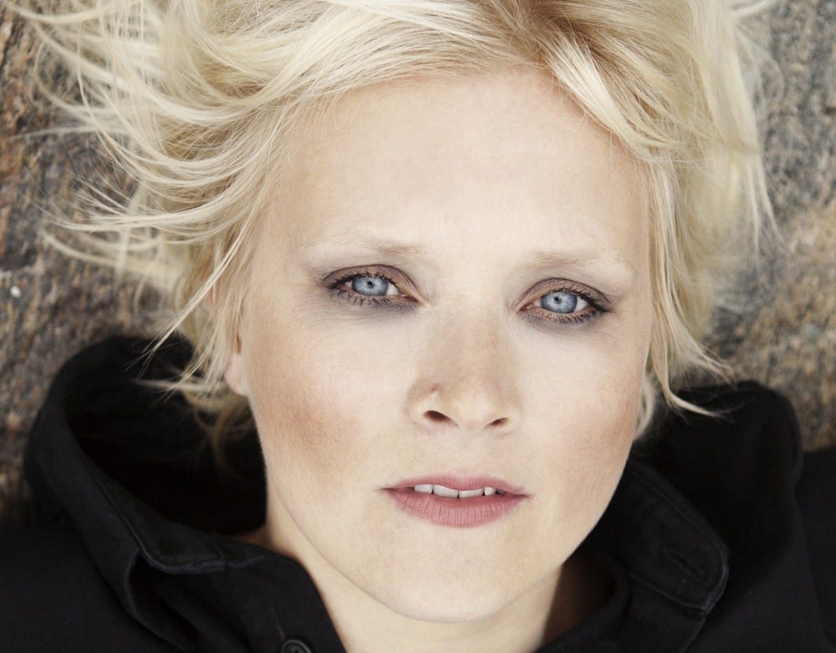 Jonna Tervomaan listalla soi lapsuuden ja nuoruuden musiikkia.