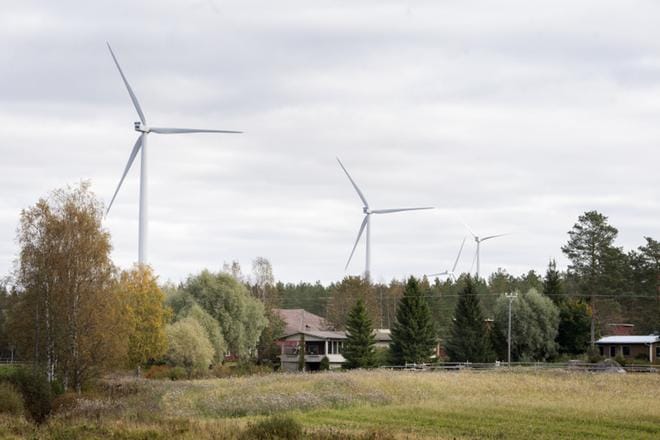Tuulivoima saa tällä hetkellä valtiolta tuotantotukea. KUVA: Joonas Salli