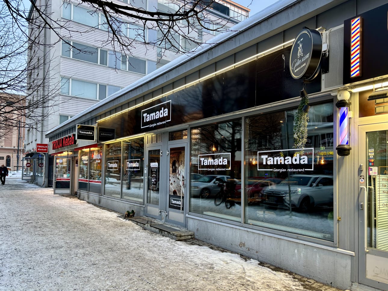 Pakkahuoneenkadun georgialainen ravintola on nyt Tamada.