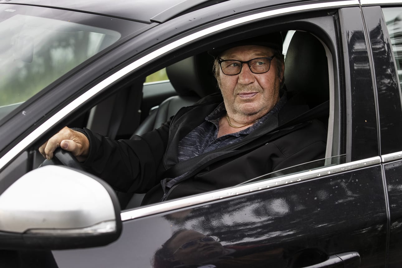 Raimo Uimonen kertoo Mikonkarin lisäksi käyvänsä ajelulla muillakin rannoilla.