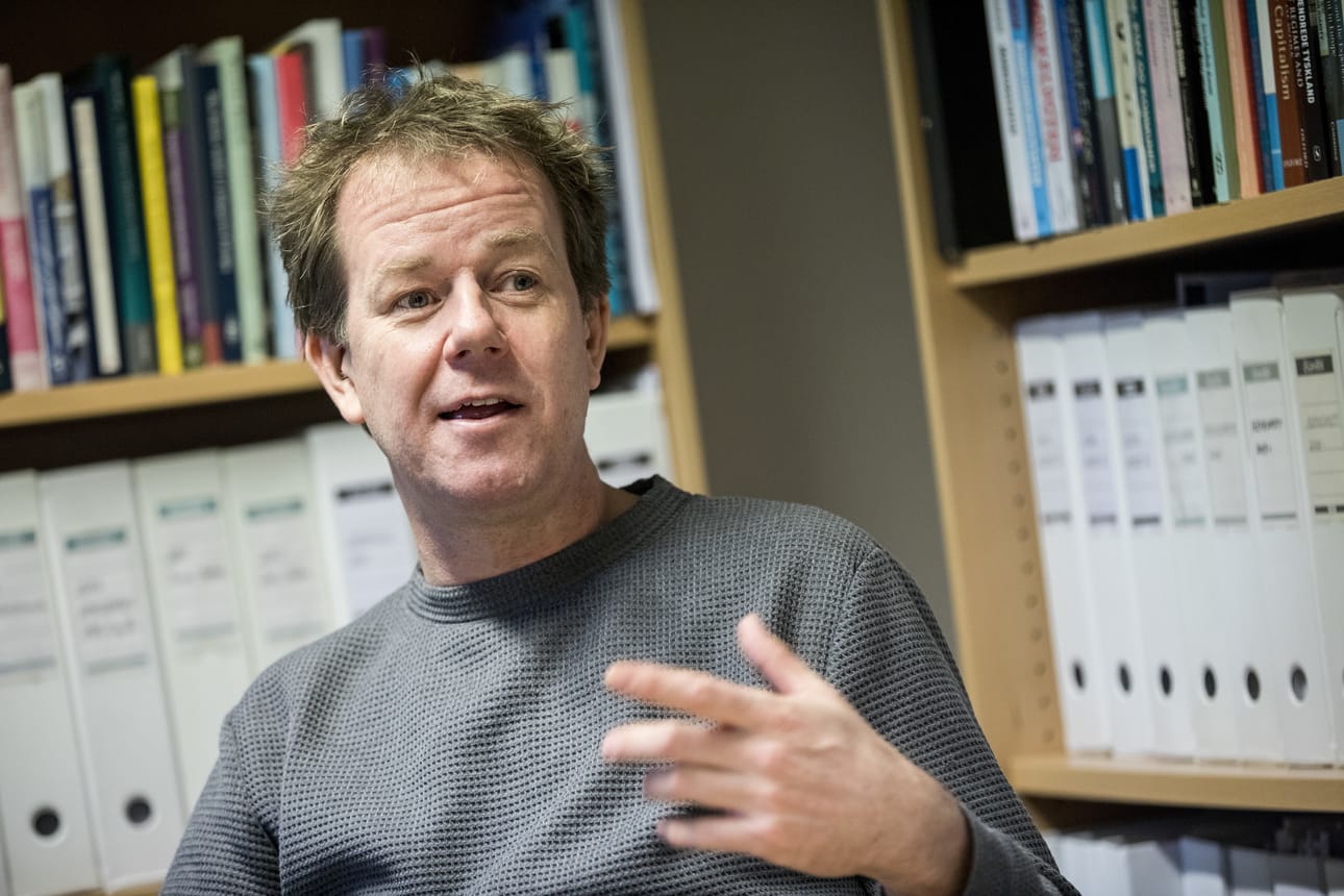 Tutkimuspäällikkö Mikkel Mailand Kööpenhaminan yliopistosta näkee, että muiden maiden kiinnostus Tanskan mallista oli kovimmillaan jo toistakymmentävuotta sitten.