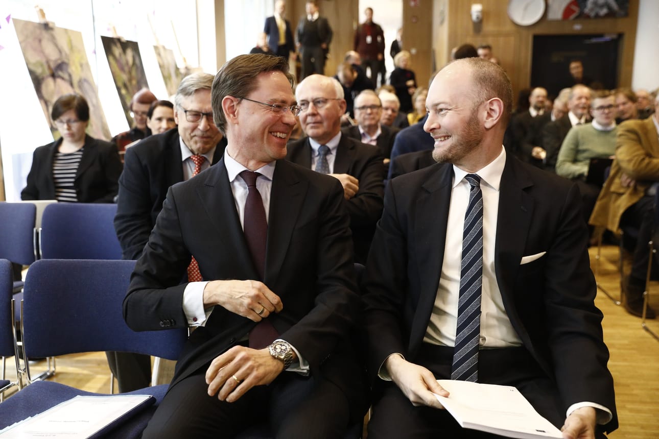 Euroopan komission varapuheenjohtaja Jyrki Katainen (kok.) ja hallituksen Eurooppa-politiikasta vastaava ministeri Sampo Terho (sin.) osallistuivat EU:n taloutta koskevaan keskustelutilaisuuteen maanantaina Helsingissä.